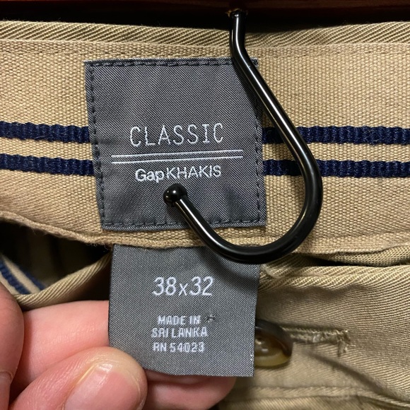 Gap Classic Khakis dress chino pants size 38/32 - Picture 2 of 7